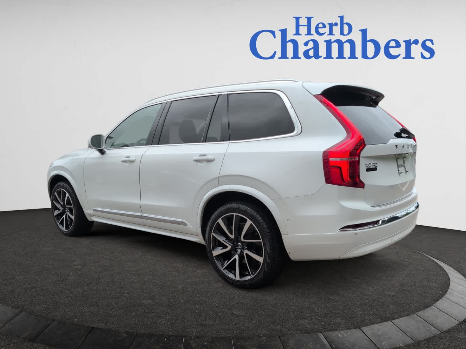 new 2024 Volvo XC90 car, priced at $54,998