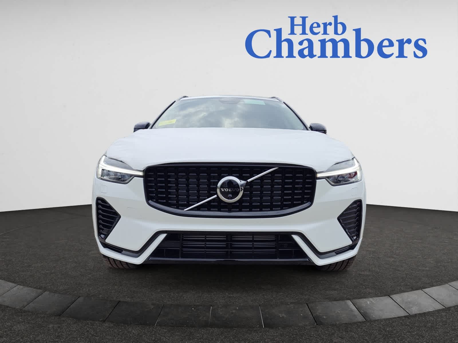 new 2025 Volvo XC60 II car, priced at $71,875