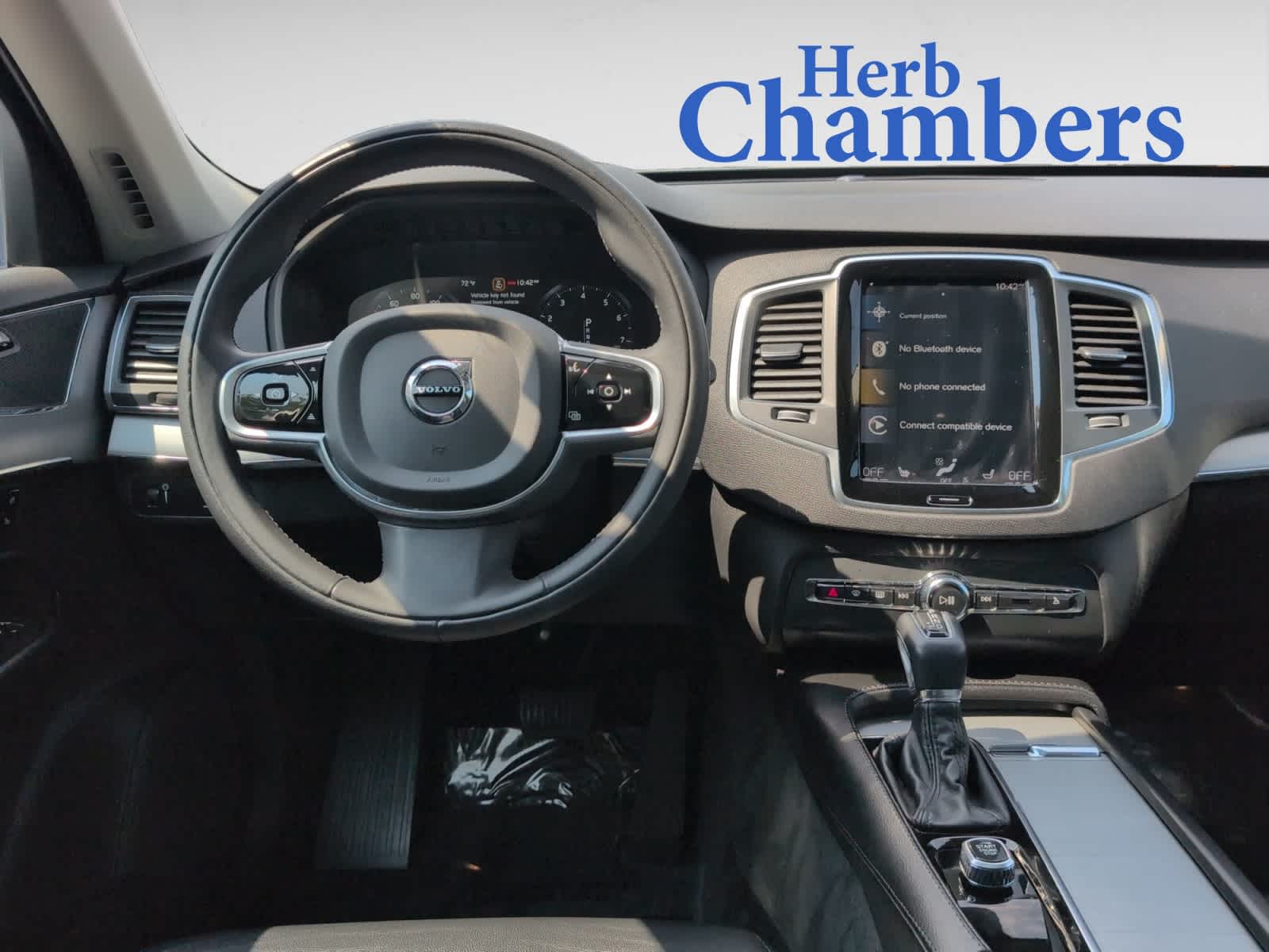 used 2022 Volvo XC90 car, priced at $42,998