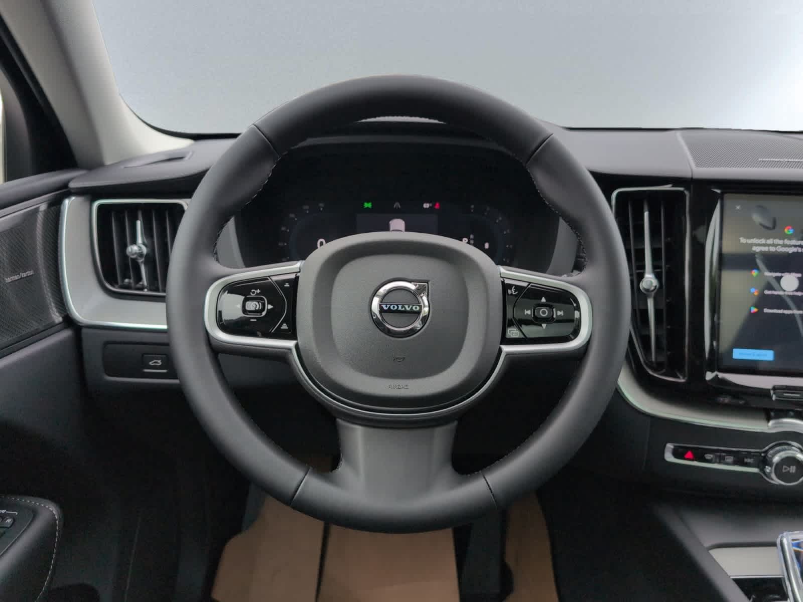 new 2025 Volvo XC60 car, priced at $60,660