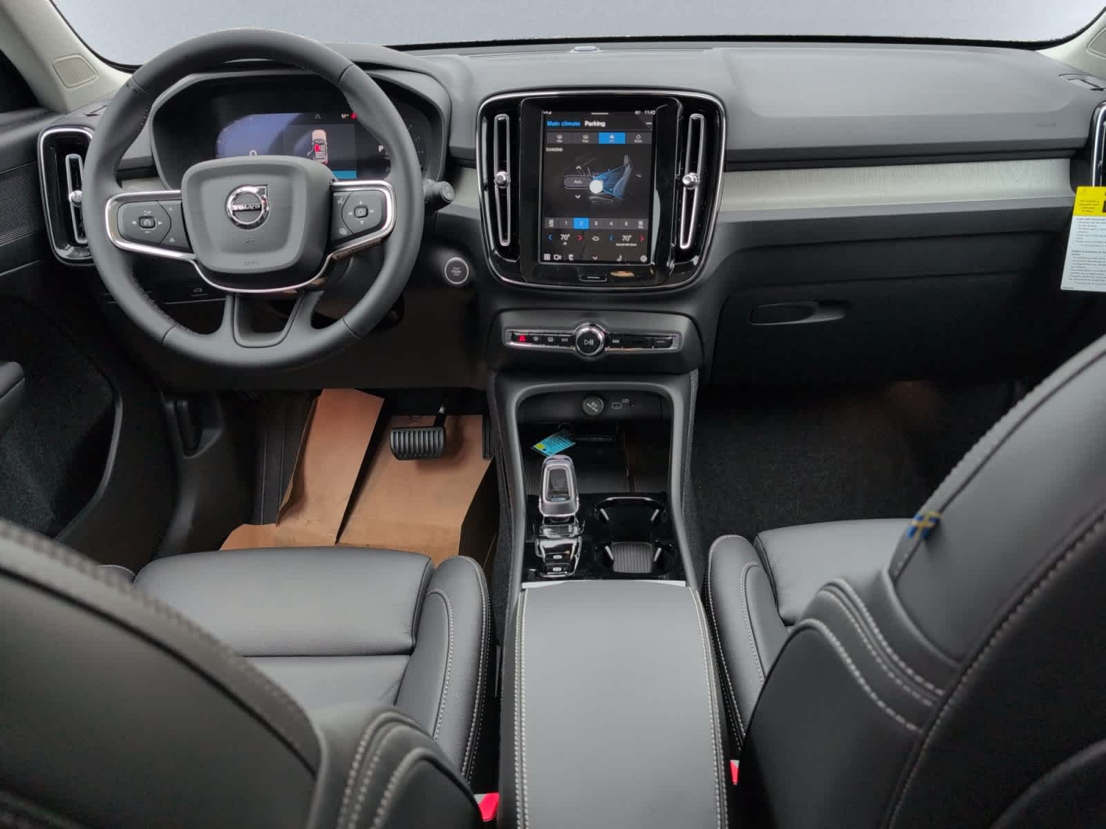 new 2025 Volvo XC40 car, priced at $48,335