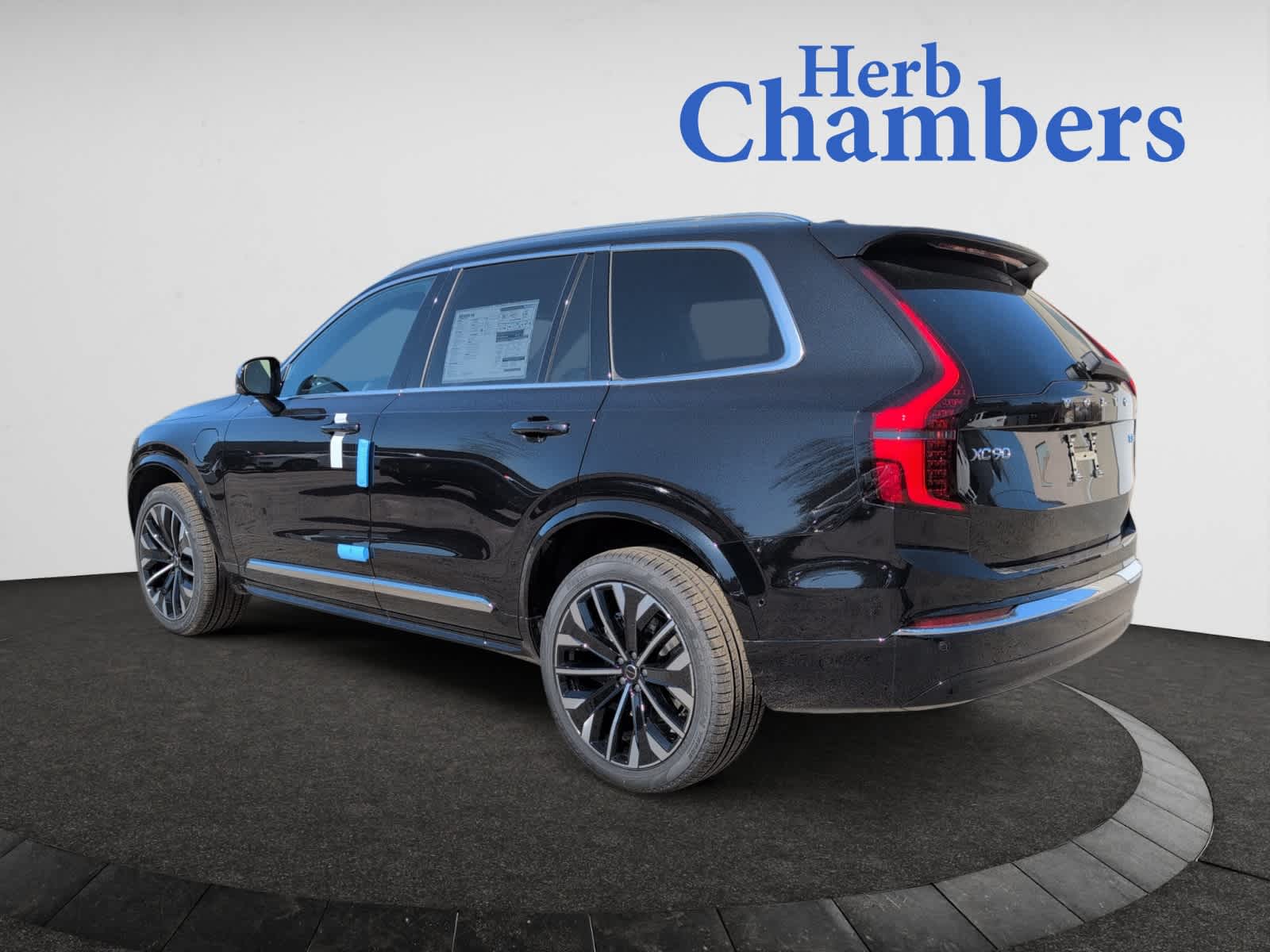 new 2025 Volvo XC90 plug-in hybrid car, priced at $77,895