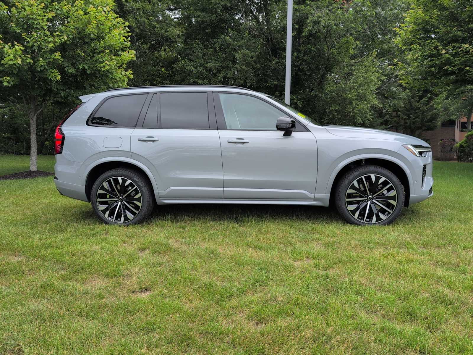 new 2026 Volvo XC90 car, priced at $85,705
