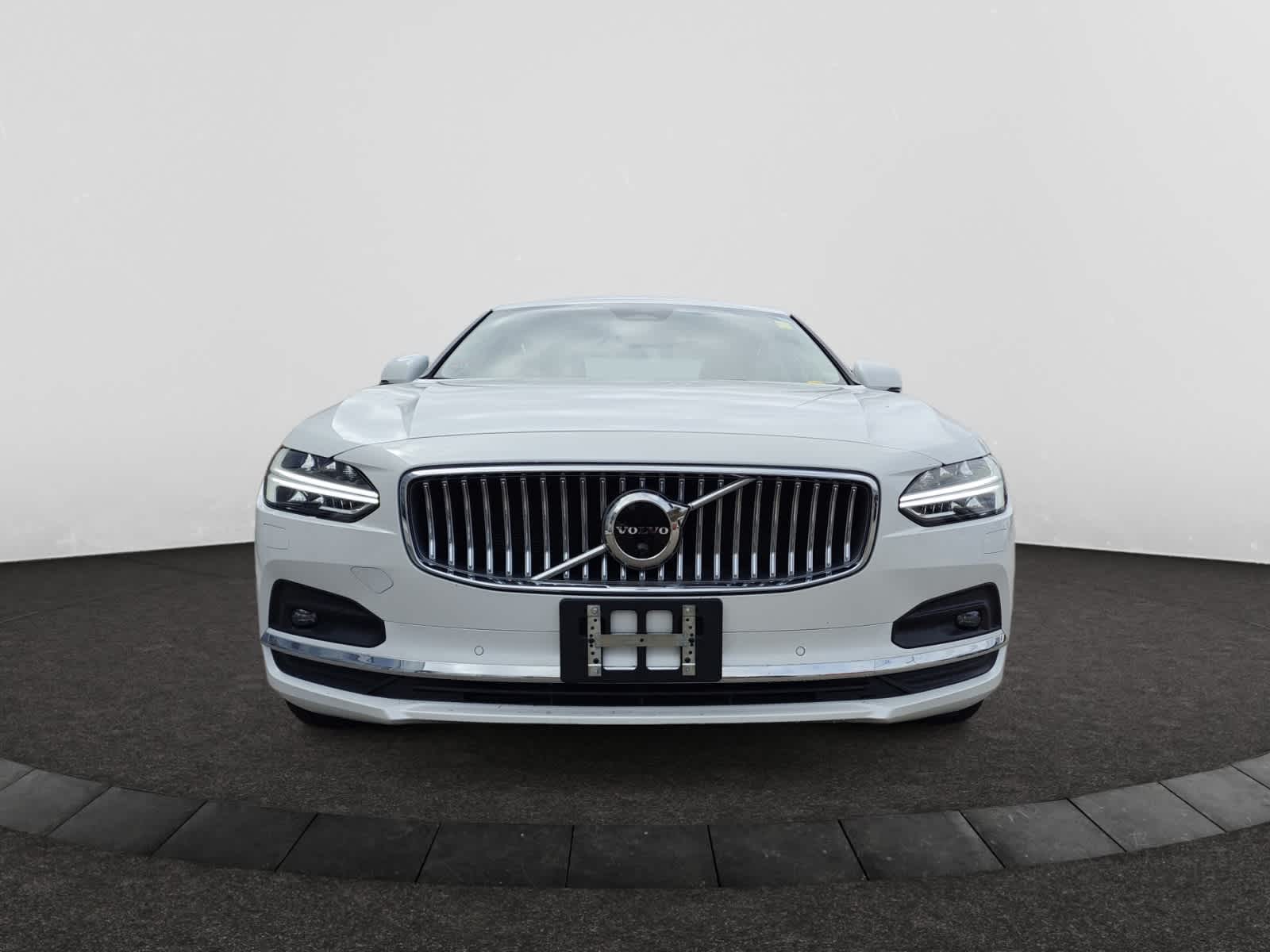 new 2023 Volvo S90 car, priced at $60,965