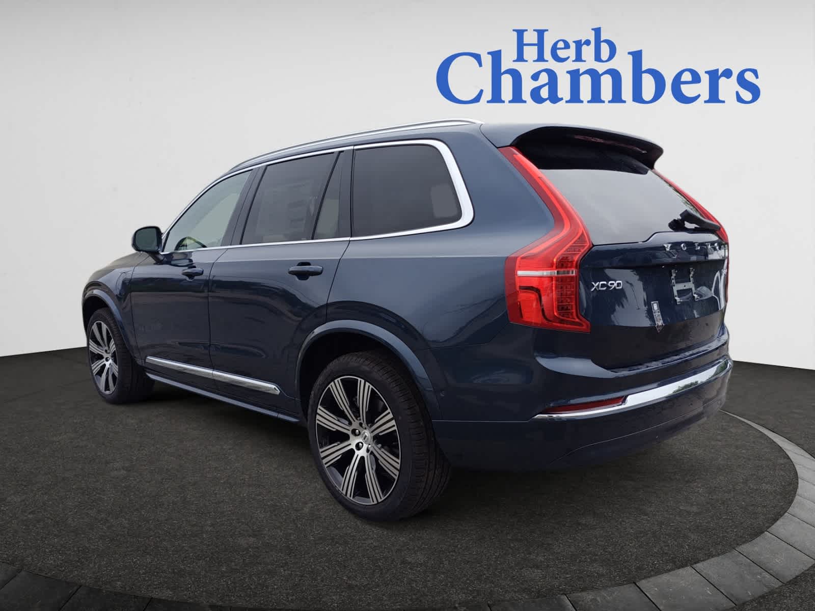 new 2025 Volvo XC90 II car, priced at $81,765