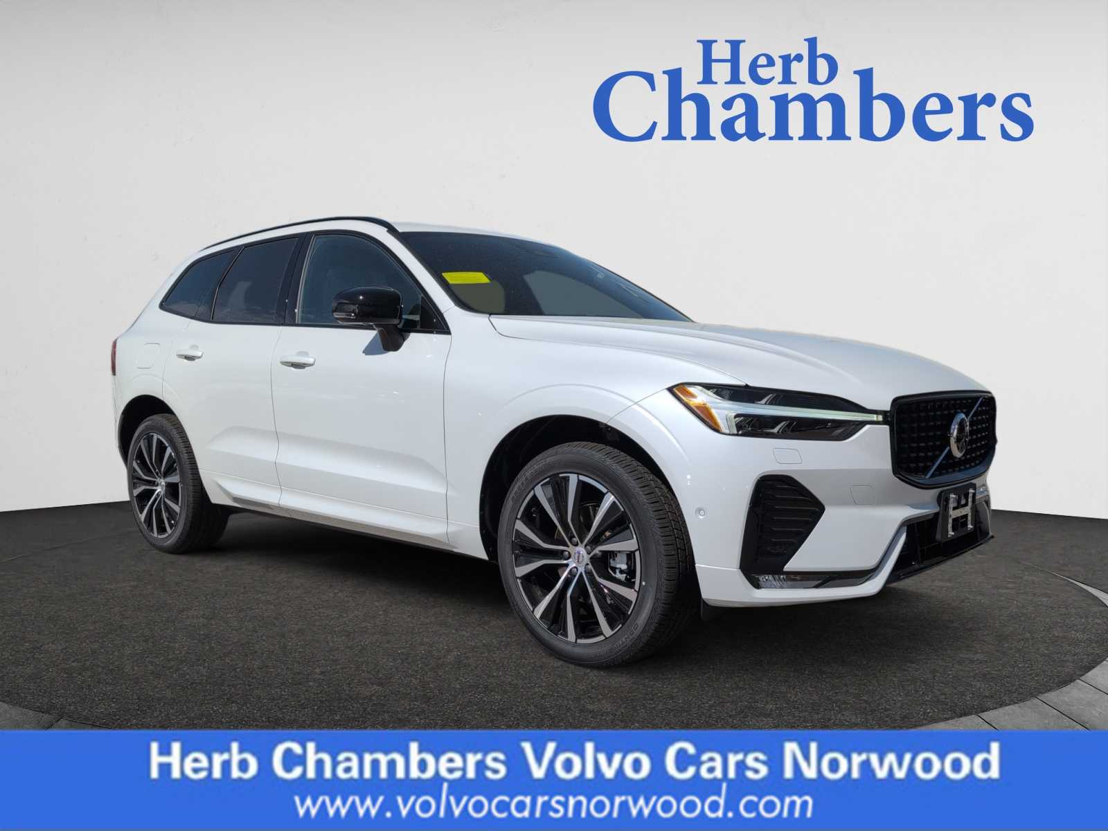 new 2025 Volvo XC60 car, priced at $54,545