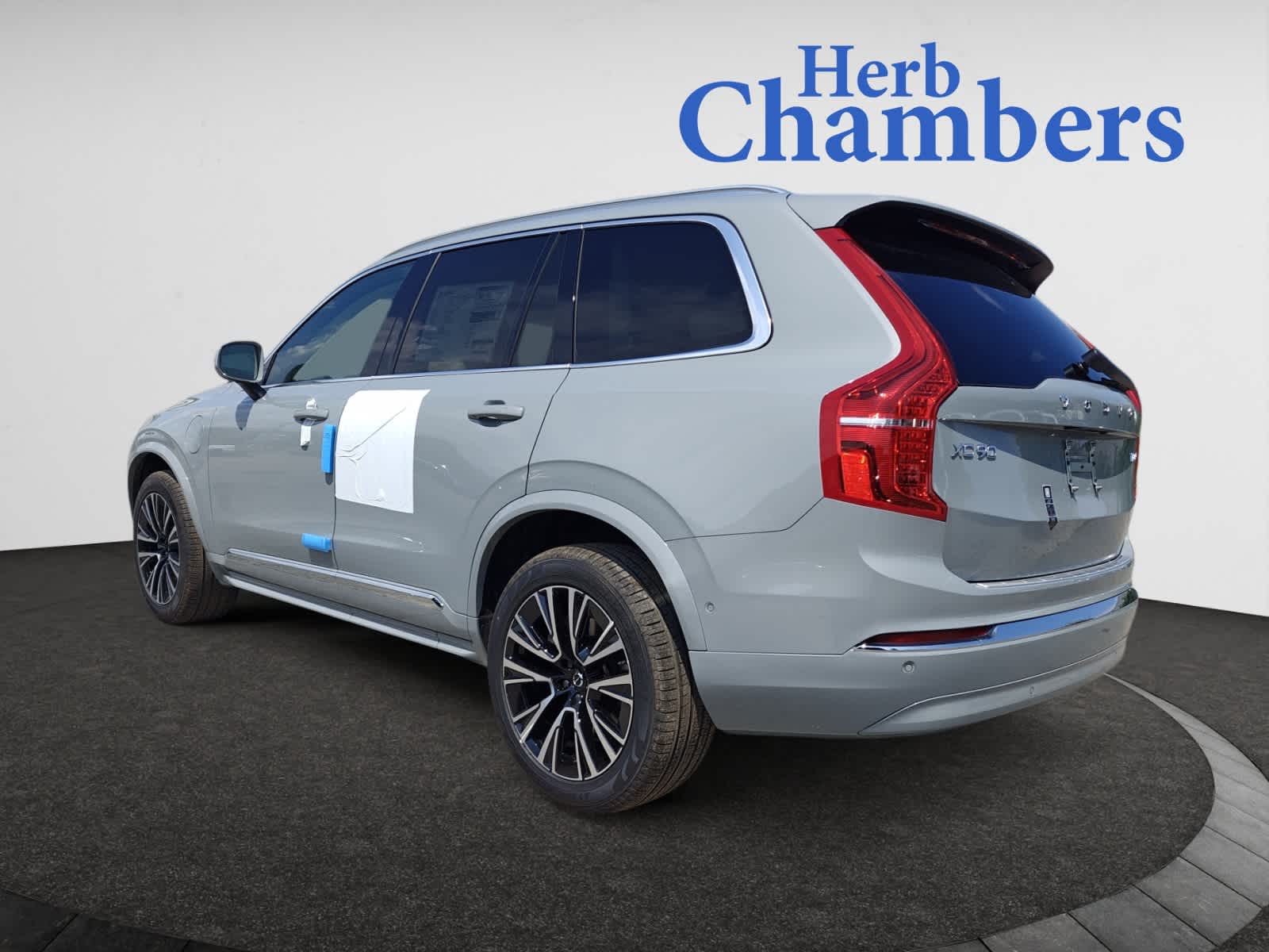 new 2025 Volvo XC90 plug-in hybrid car, priced at $75,965