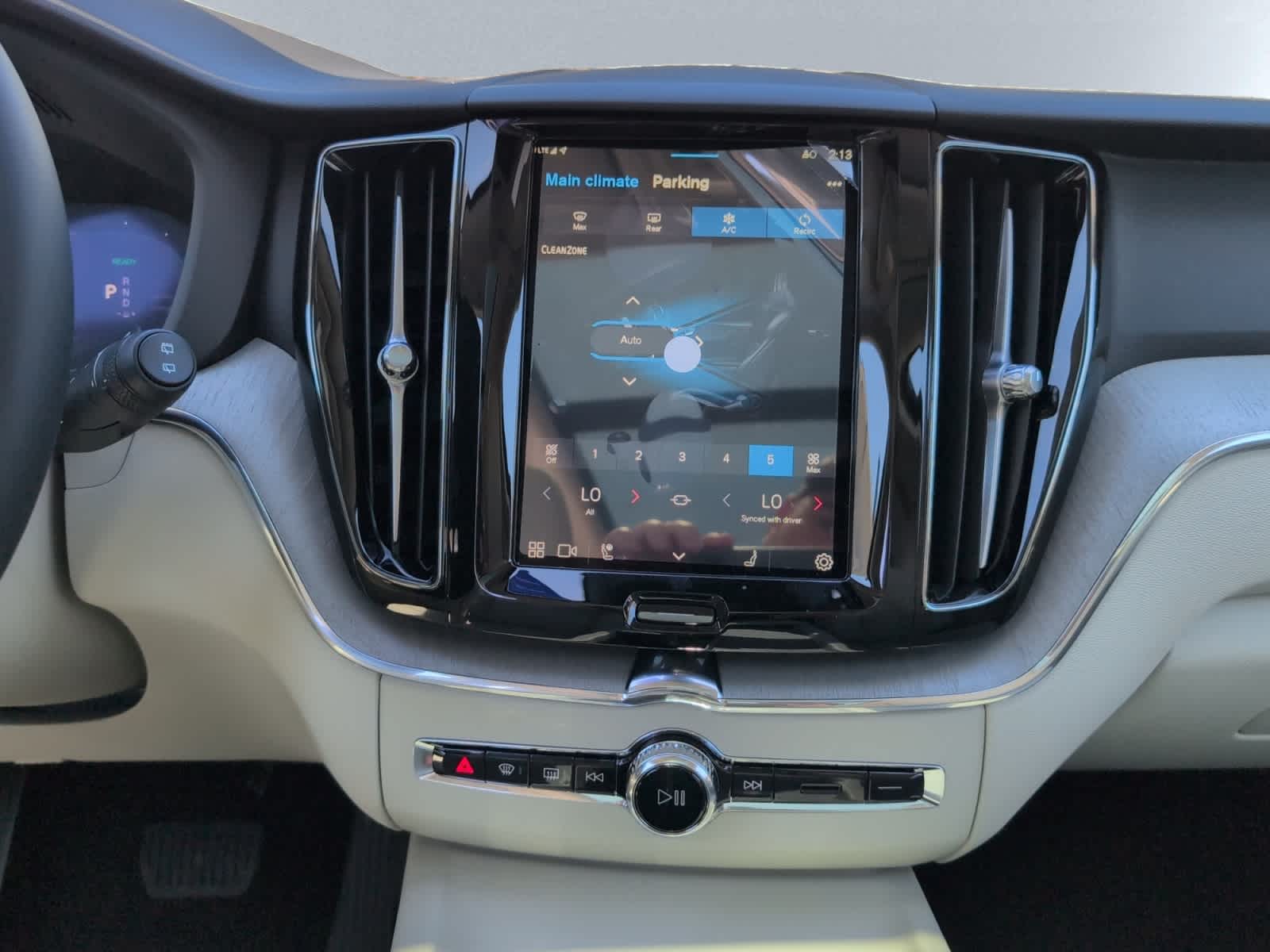 new 2025 Volvo XC60 plug-in hybrid car, priced at $66,260
