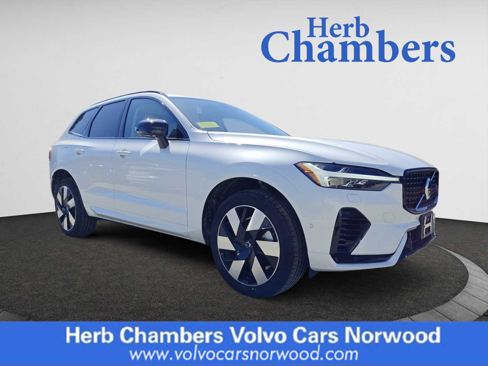 new 2025 Volvo XC60 plug-in hybrid car, priced at $66,235