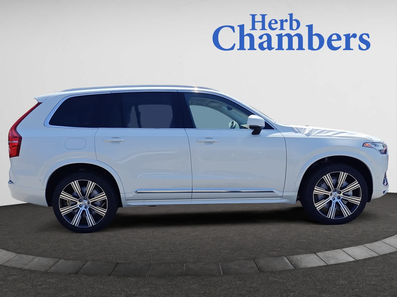 new 2025 Volvo XC90 plug-in hybrid car, priced at $81,765