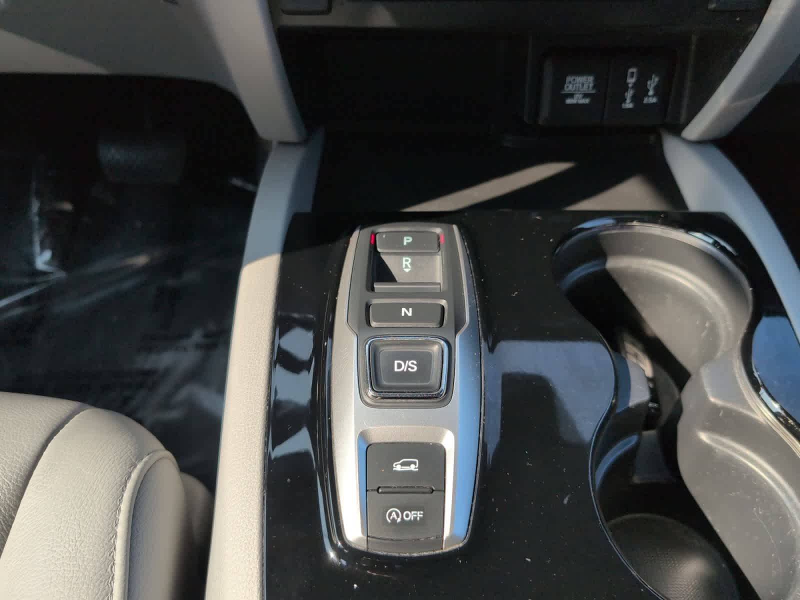 used 2017 Honda Pilot car, priced at $18,998