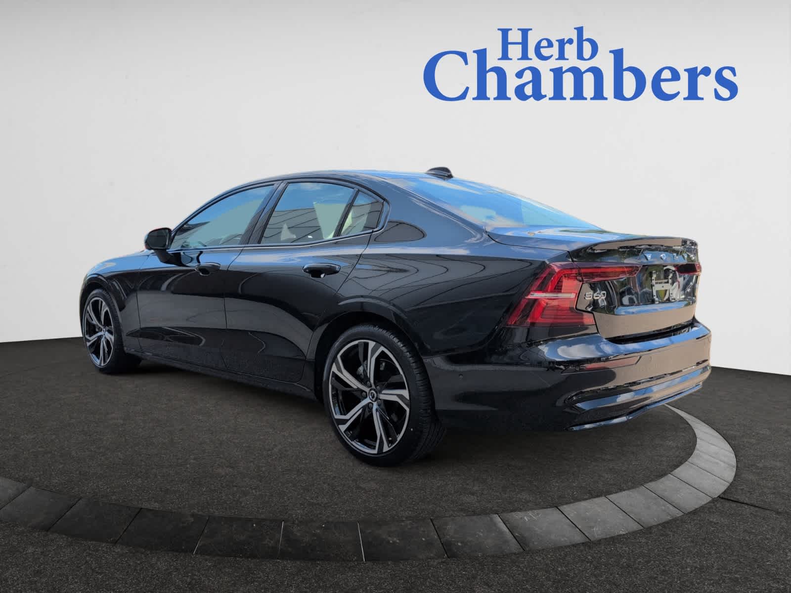 new 2024 Volvo S60 car, priced at $49,575