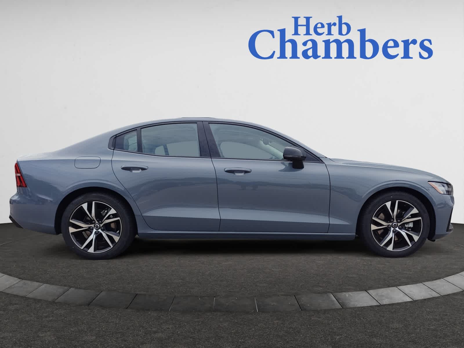 new 2024 Volvo S60 car, priced at $47,080