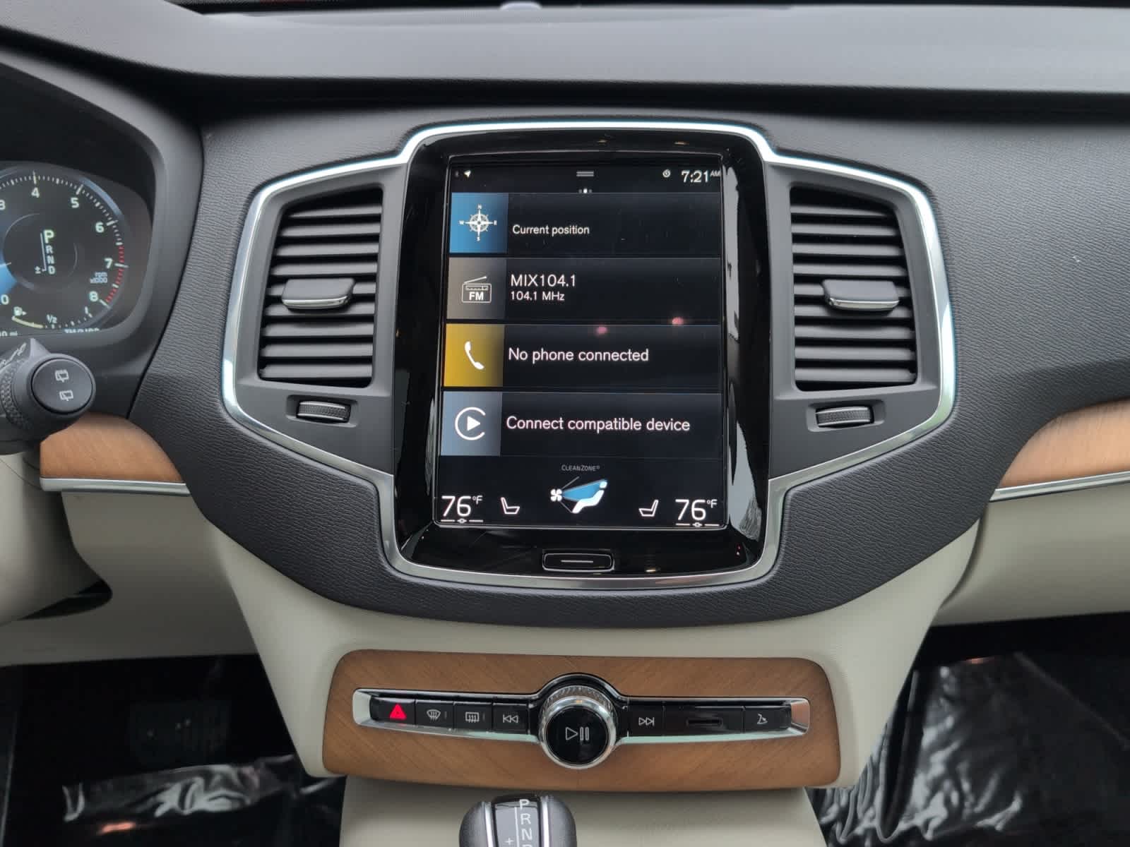 used 2022 Volvo XC90 car, priced at $41,998