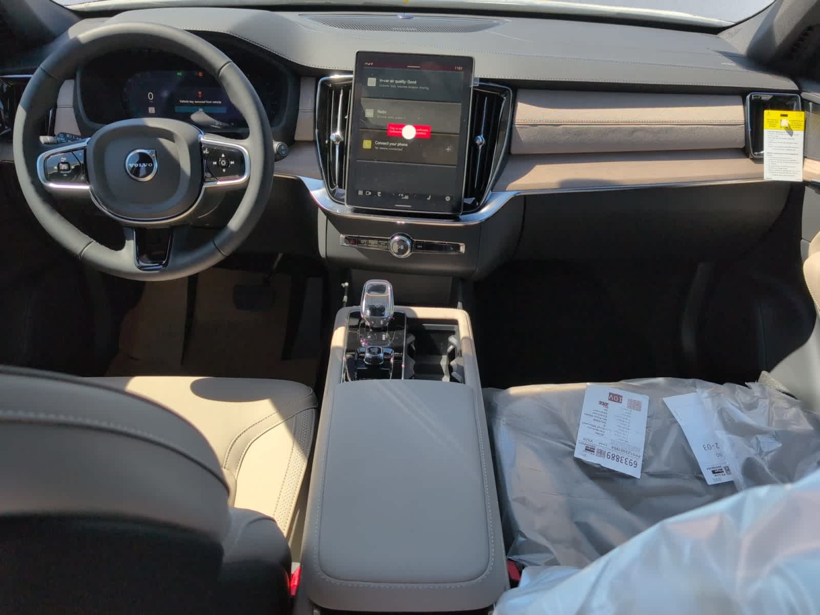 new 2025 Volvo XC90 car, priced at $69,155