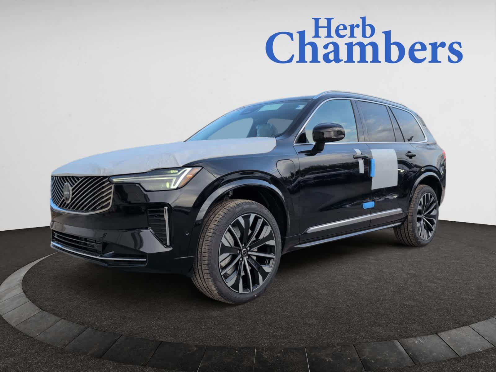 new 2025 Volvo XC90 plug-in hybrid car, priced at $78,875