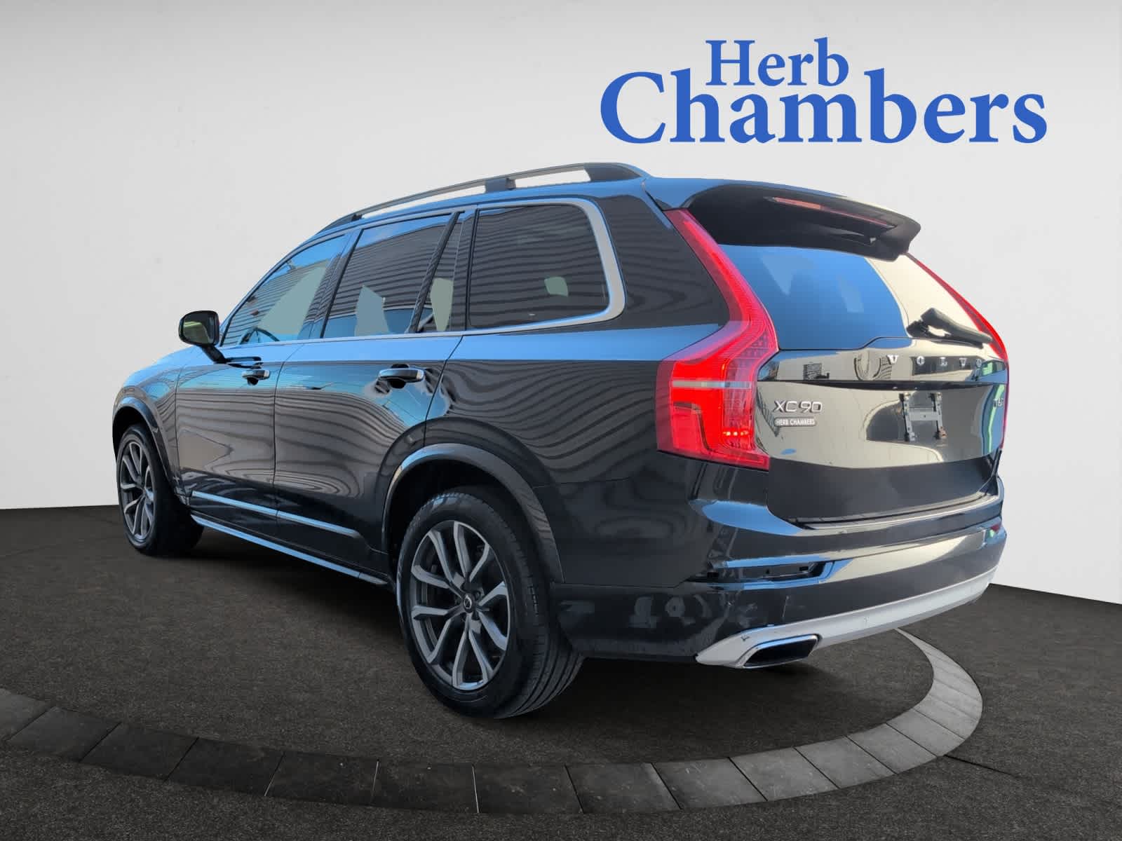 used 2019 Volvo XC90 car, priced at $25,998