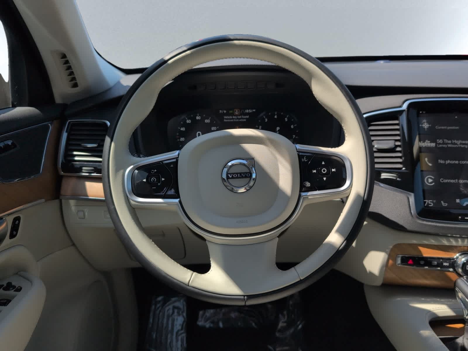 used 2022 Volvo XC90 car, priced at $42,998