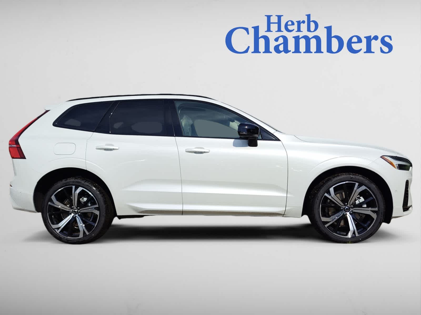 new 2024 Volvo XC60 Recharge Plug-In Hybrid car, priced at $77,075