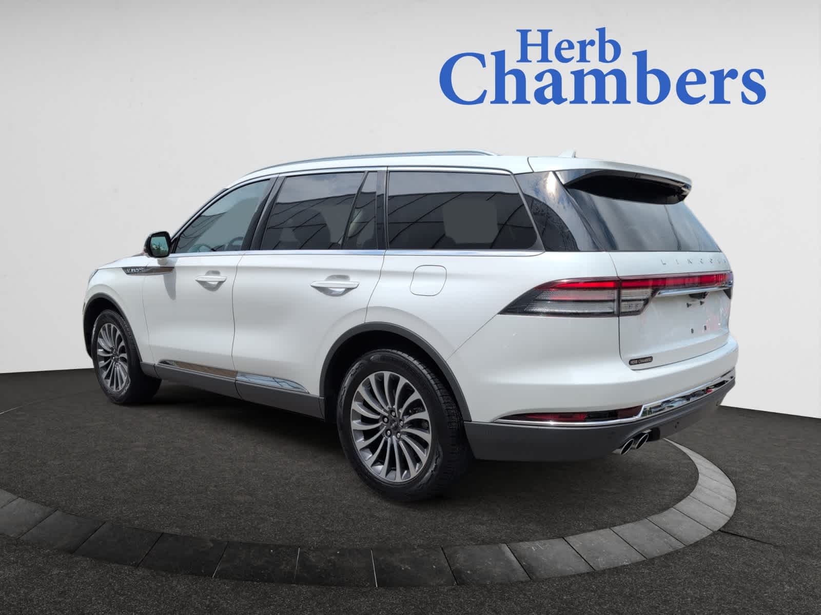 used 2020 Lincoln Aviator car, priced at $33,998
