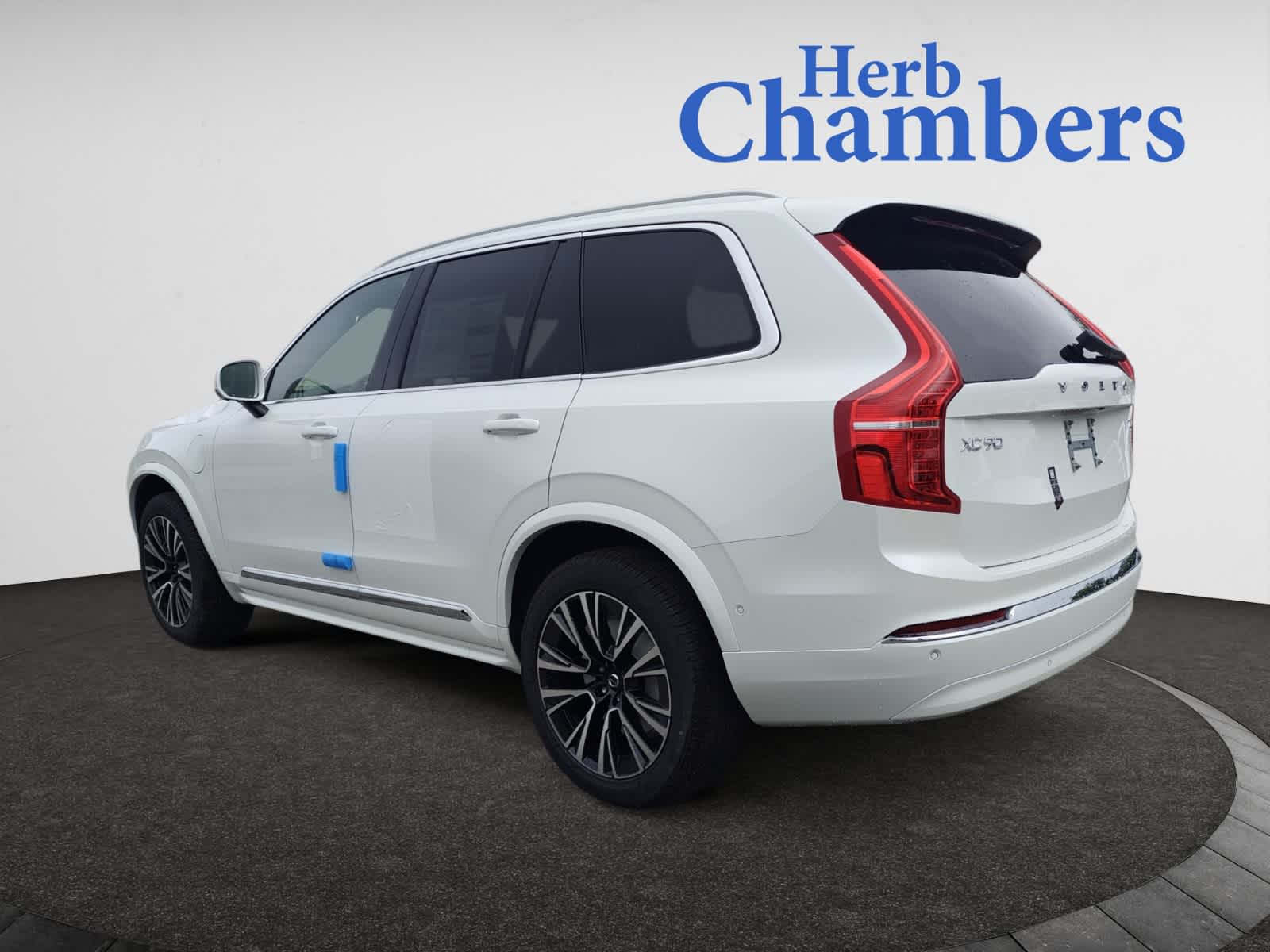 new 2025 Volvo XC90 II car, priced at $76,375