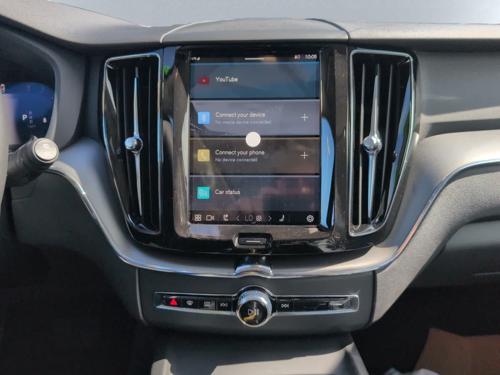 new 2025 Volvo XC60 car, priced at $50,300