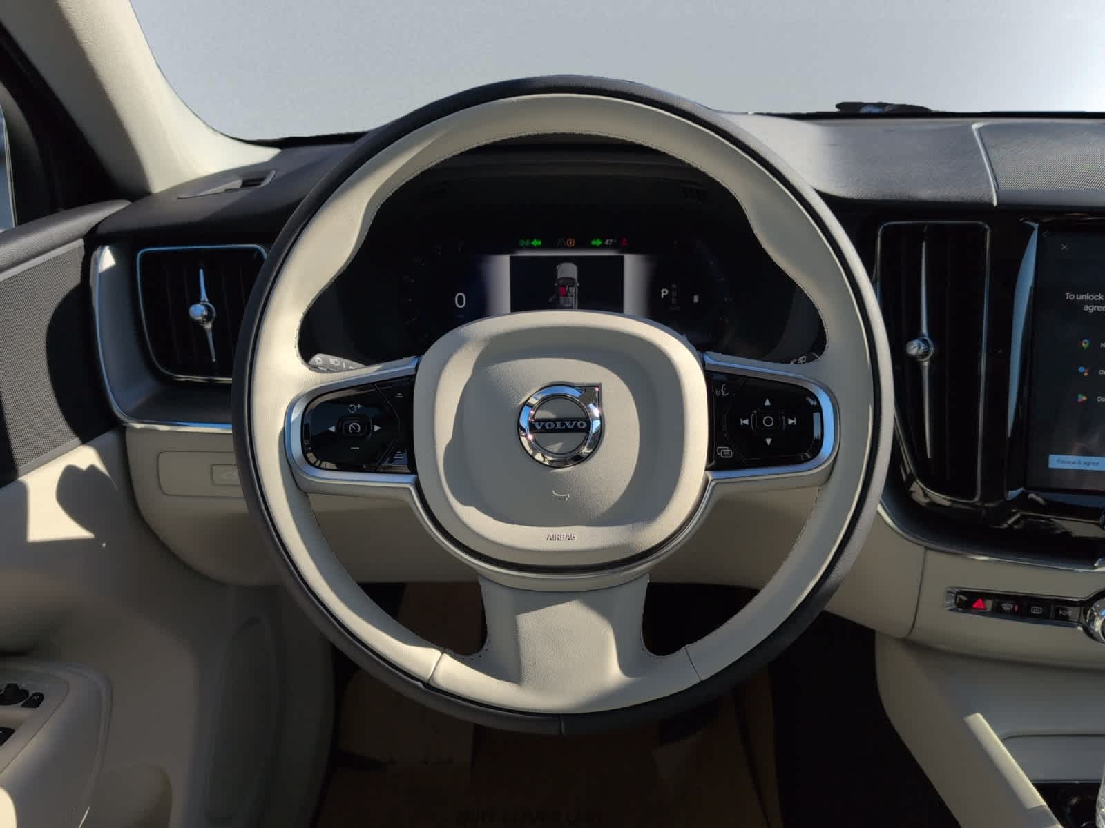 new 2025 Volvo XC60 car, priced at $51,075