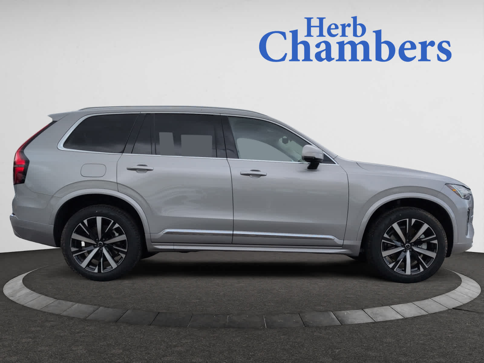 new 2025 Volvo XC90 car, priced at $65,895