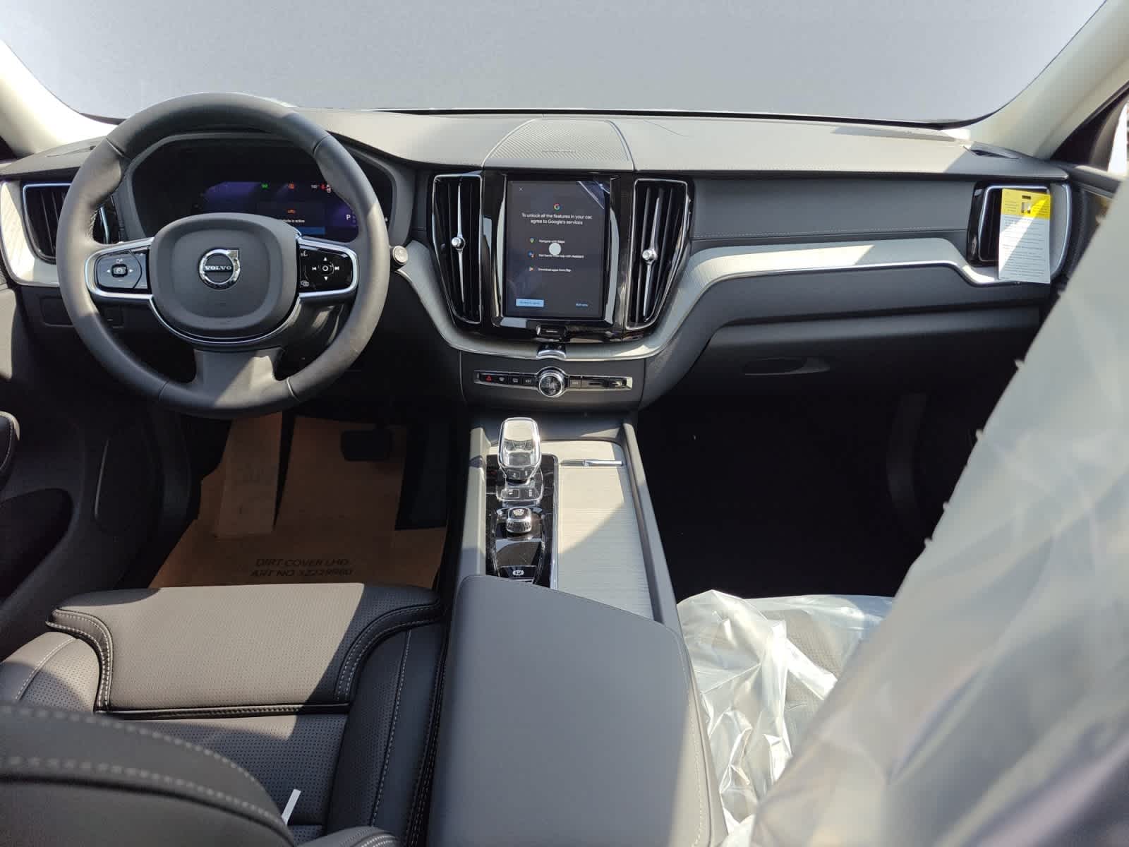 new 2025 Volvo XC60 plug-in hybrid car, priced at $71,490