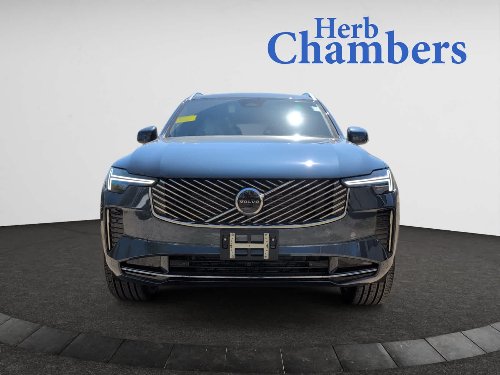new 2025 Volvo XC90 car, priced at $60,545