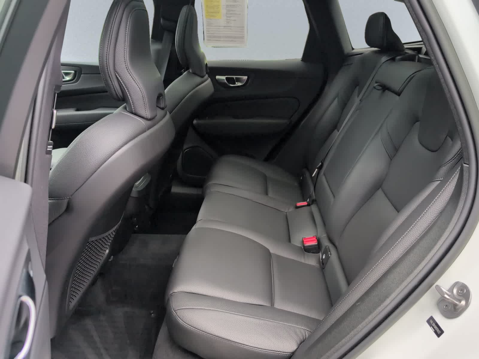 used 2022 Volvo XC60 car, priced at $34,998