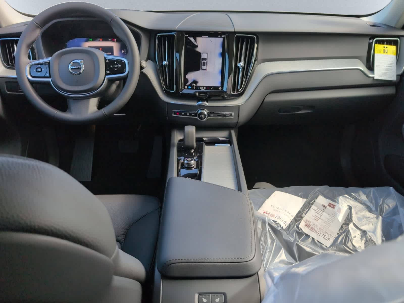 new 2025 Volvo XC60 car, priced at $55,360