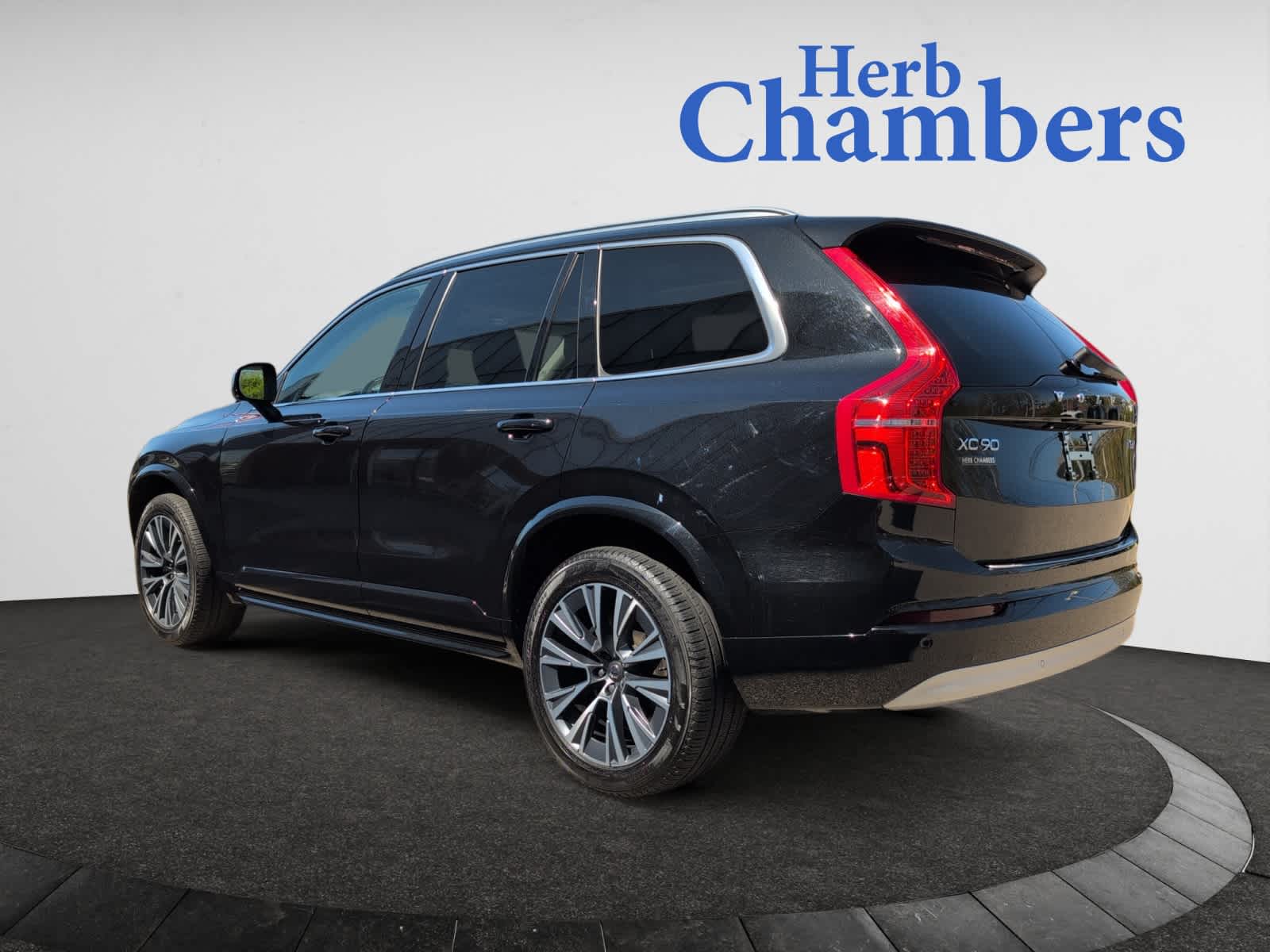 used 2022 Volvo XC90 car, priced at $42,998