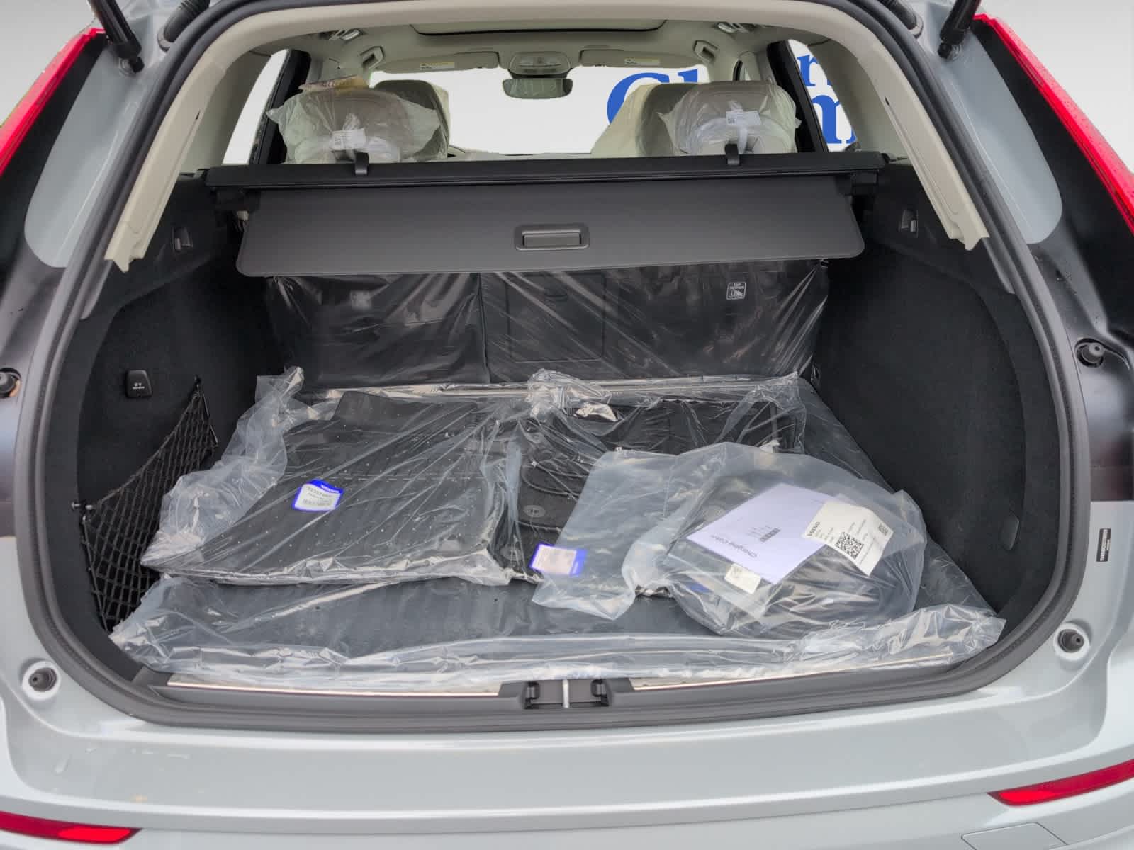 new 2025 Volvo XC60 plug-in hybrid car, priced at $65,805
