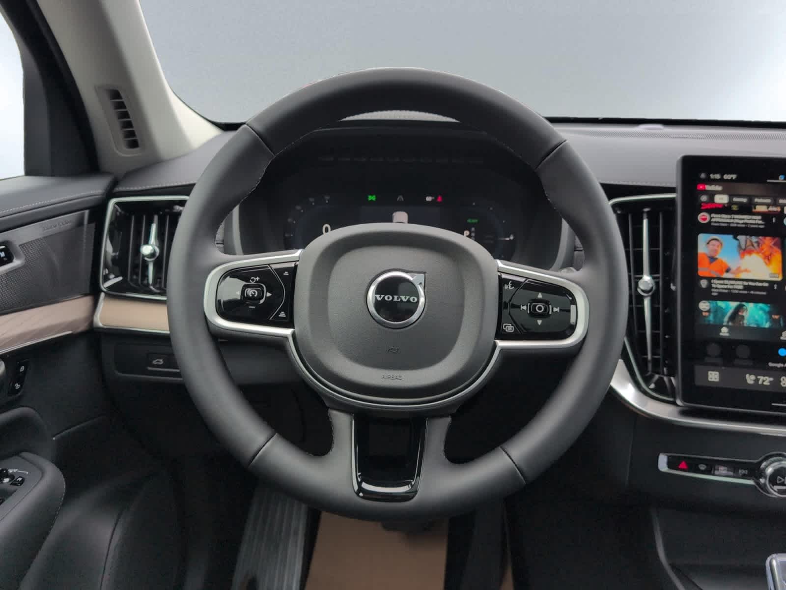 new 2025 Volvo XC90 plug-in hybrid car, priced at $79,635