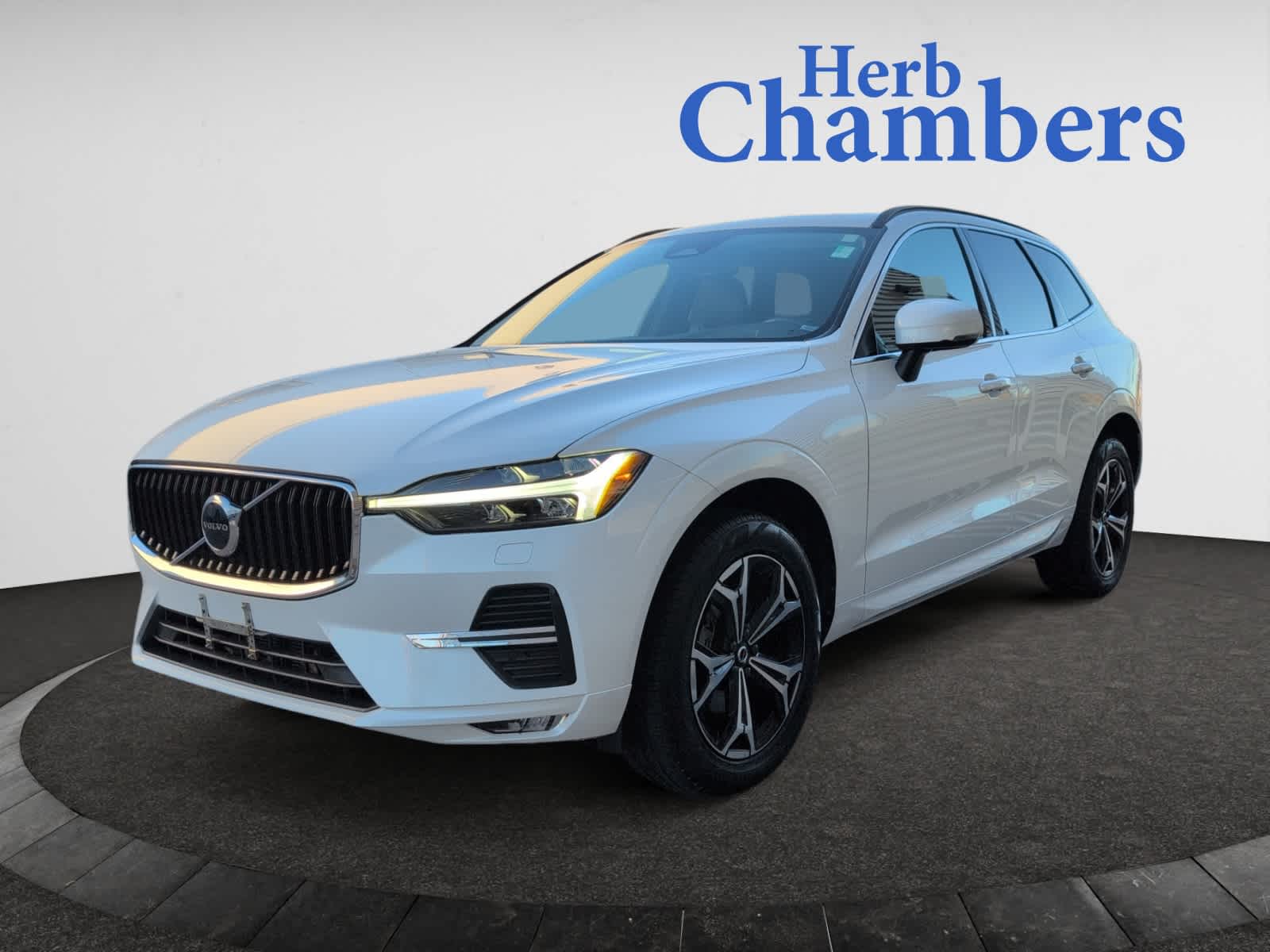 used 2022 Volvo XC60 car, priced at $33,998