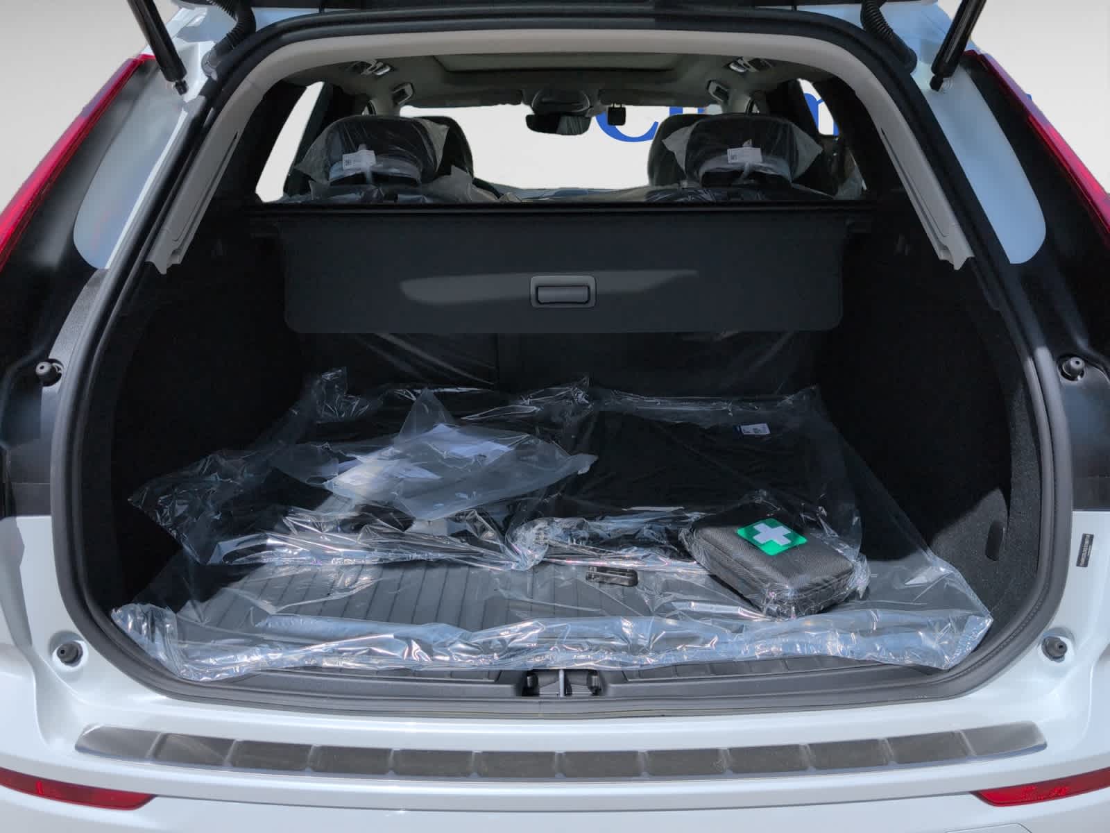 new 2025 Volvo XC60 car, priced at $50,300