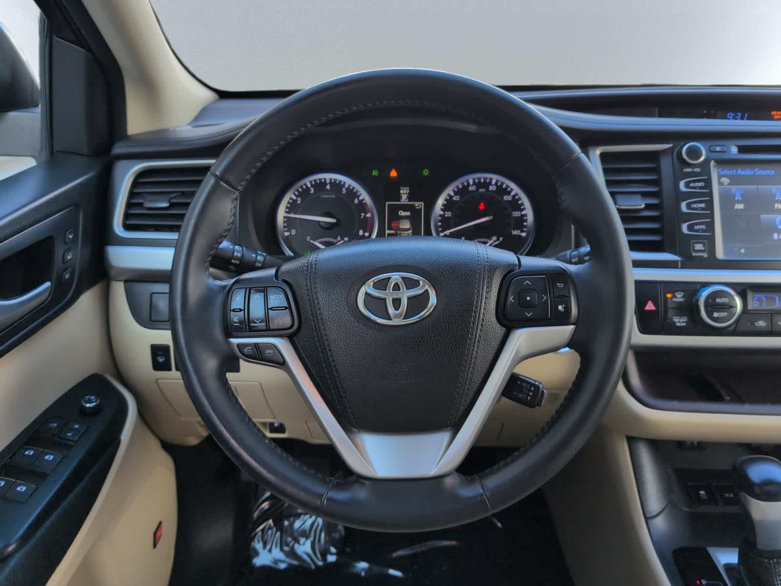 used 2016 Toyota Highlander car, priced at $21,998