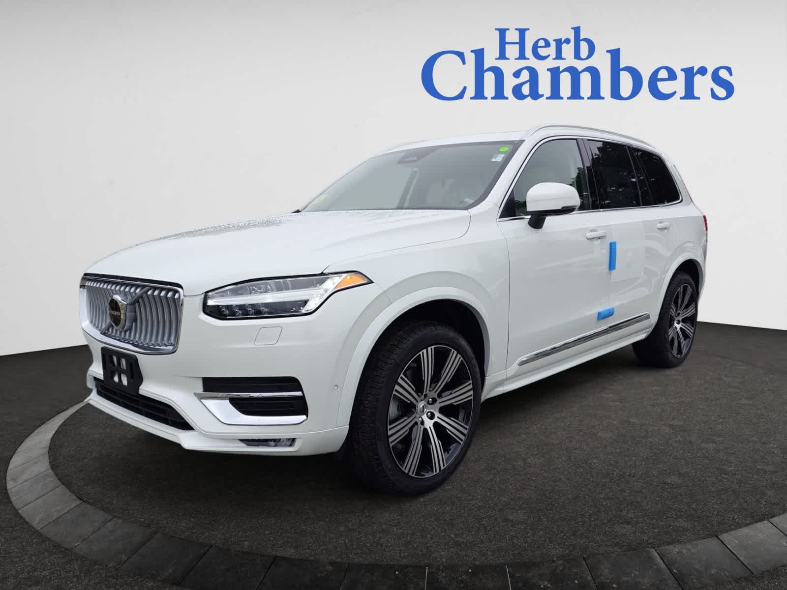 new 2025 Volvo XC90 car, priced at $68,065