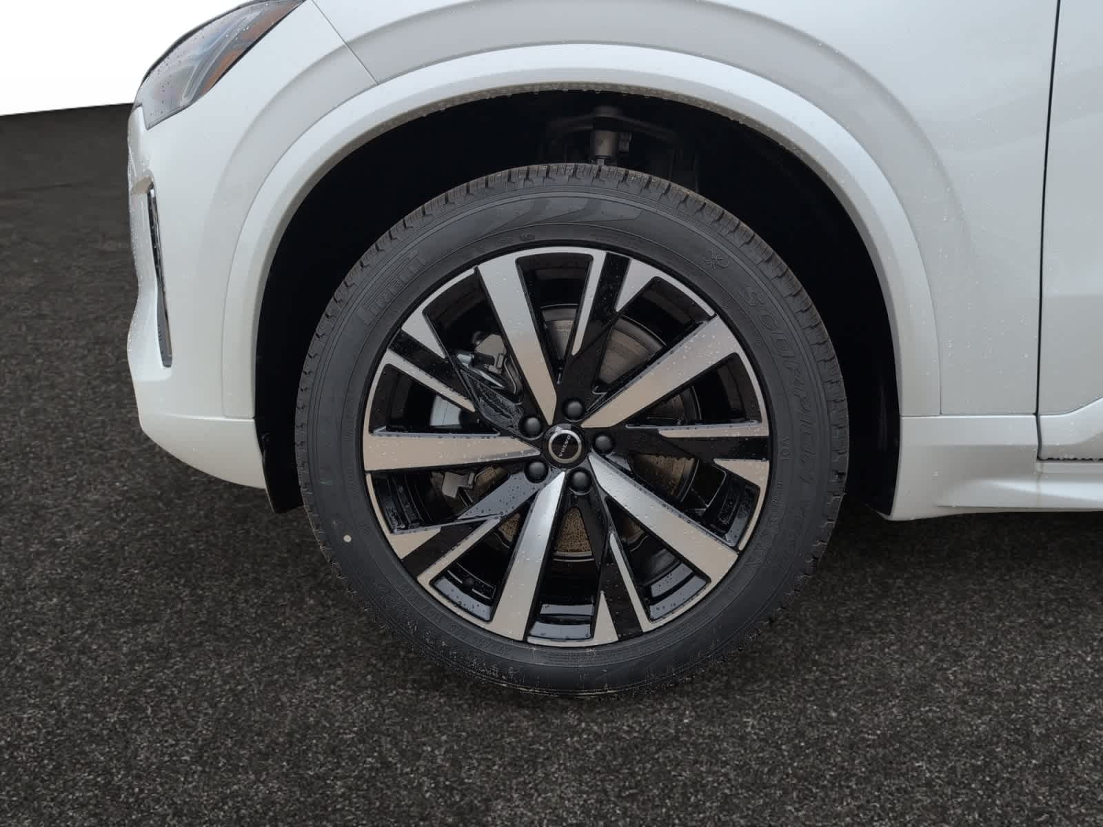 new 2025 Volvo XC90 car, priced at $59,745
