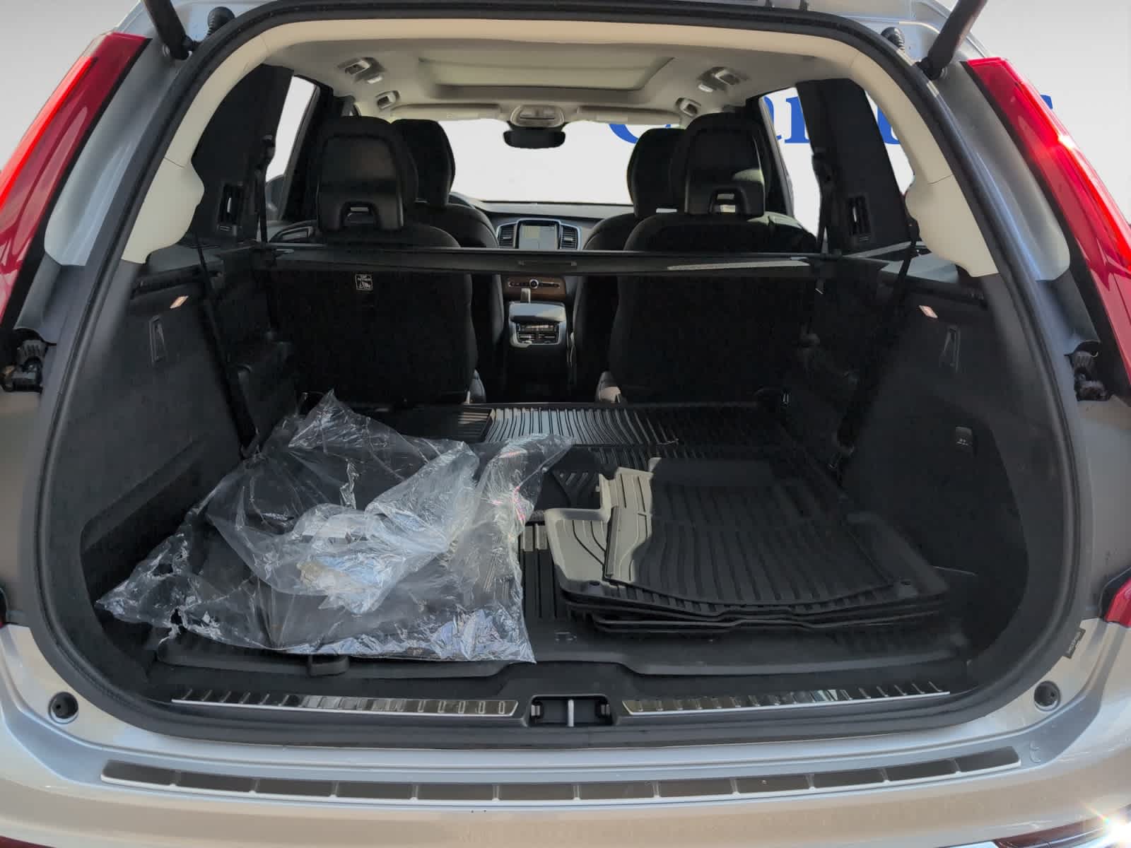 new 2024 Volvo XC90 car, priced at $54,998