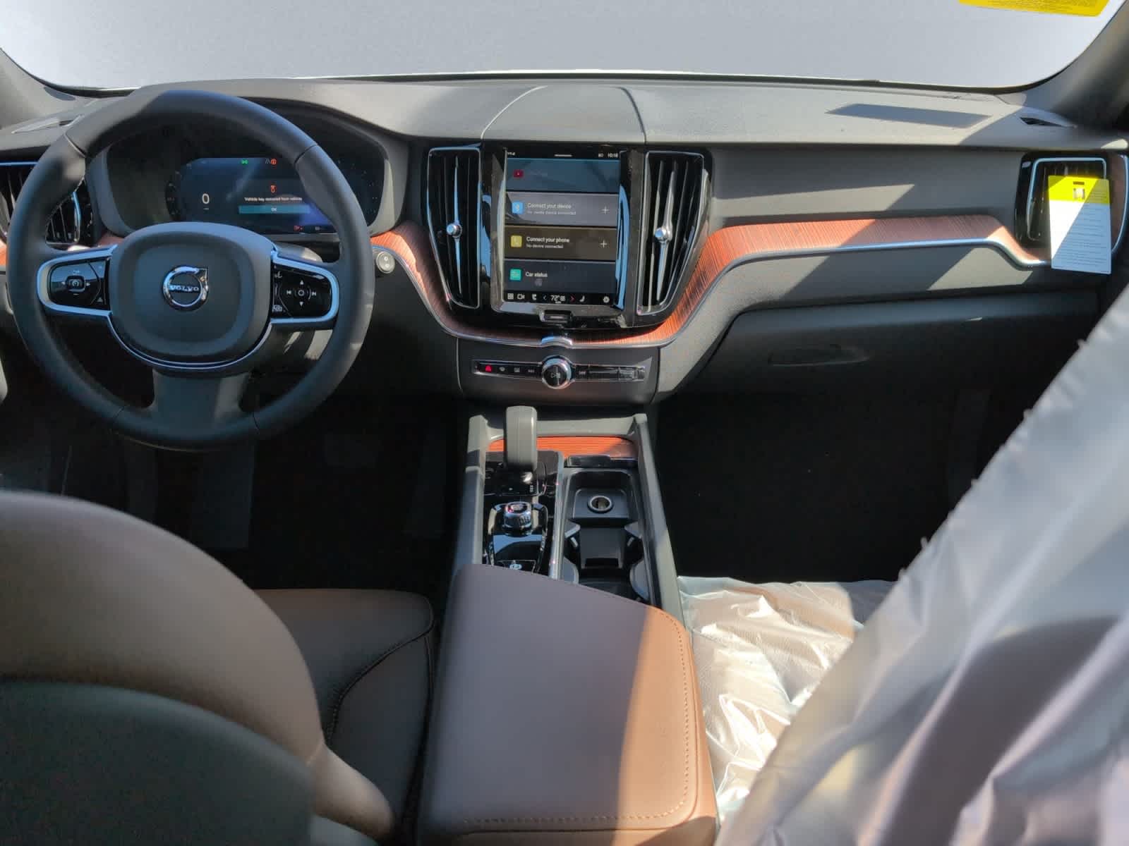 new 2025 Volvo XC60 car, priced at $54,545