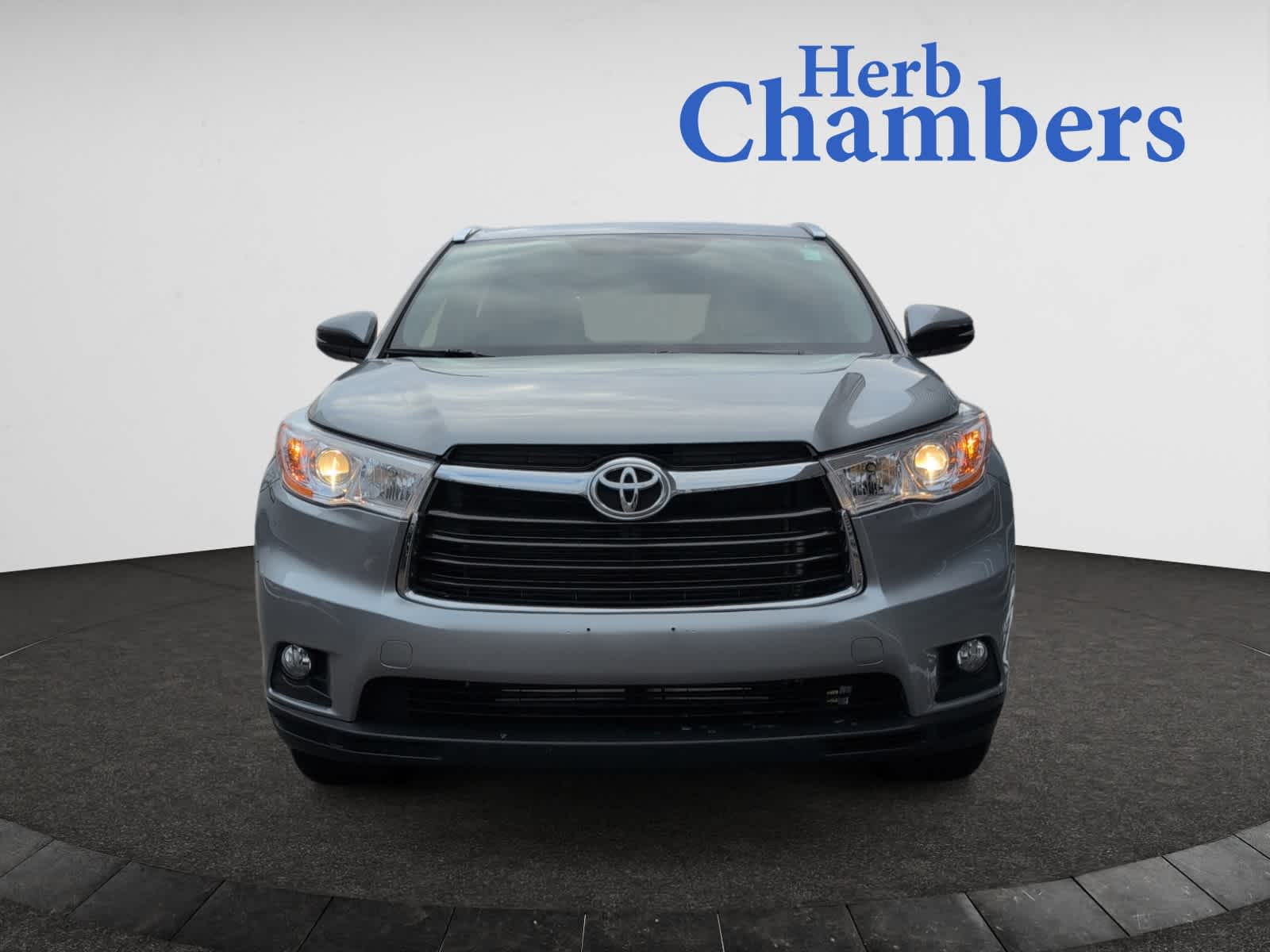 used 2015 Toyota Highlander car, priced at $22,998