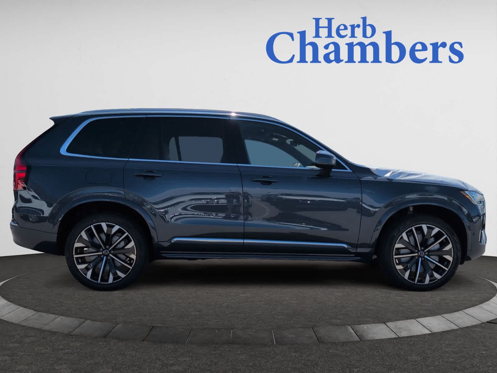 new 2025 Volvo XC90 car, priced at $65,495