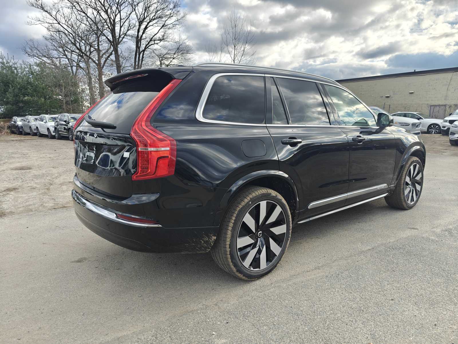 new 2024 Volvo XC90 plug-in hybrid car, priced at $81,250