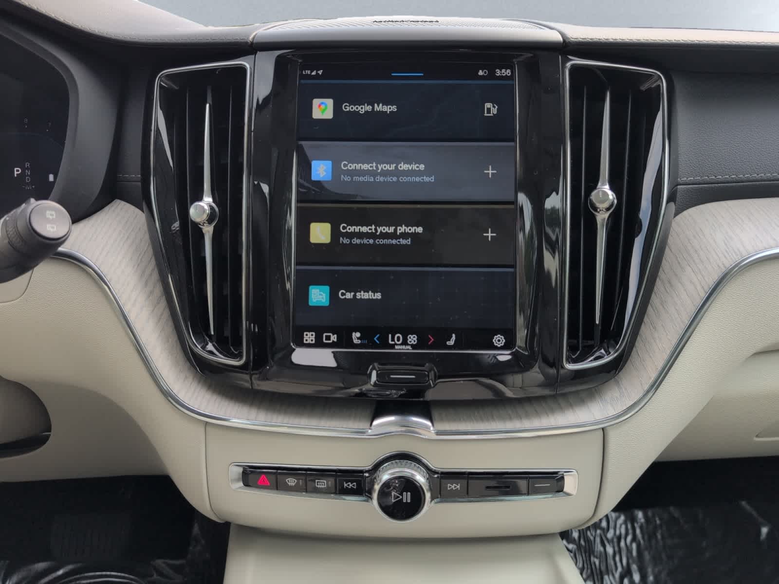 used 2022 Volvo XC60 car, priced at $41,998
