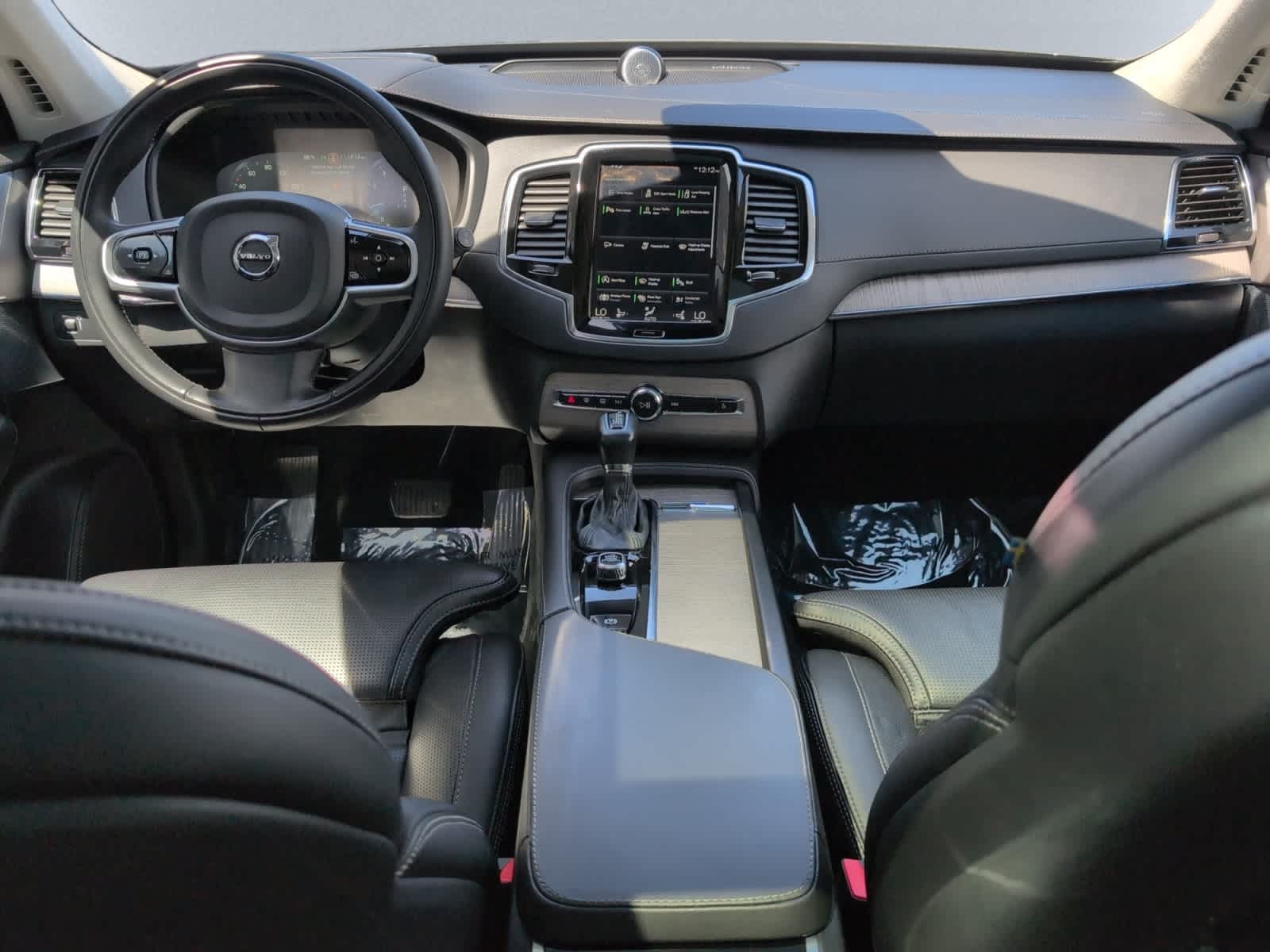 used 2022 Volvo XC90 car, priced at $32,998
