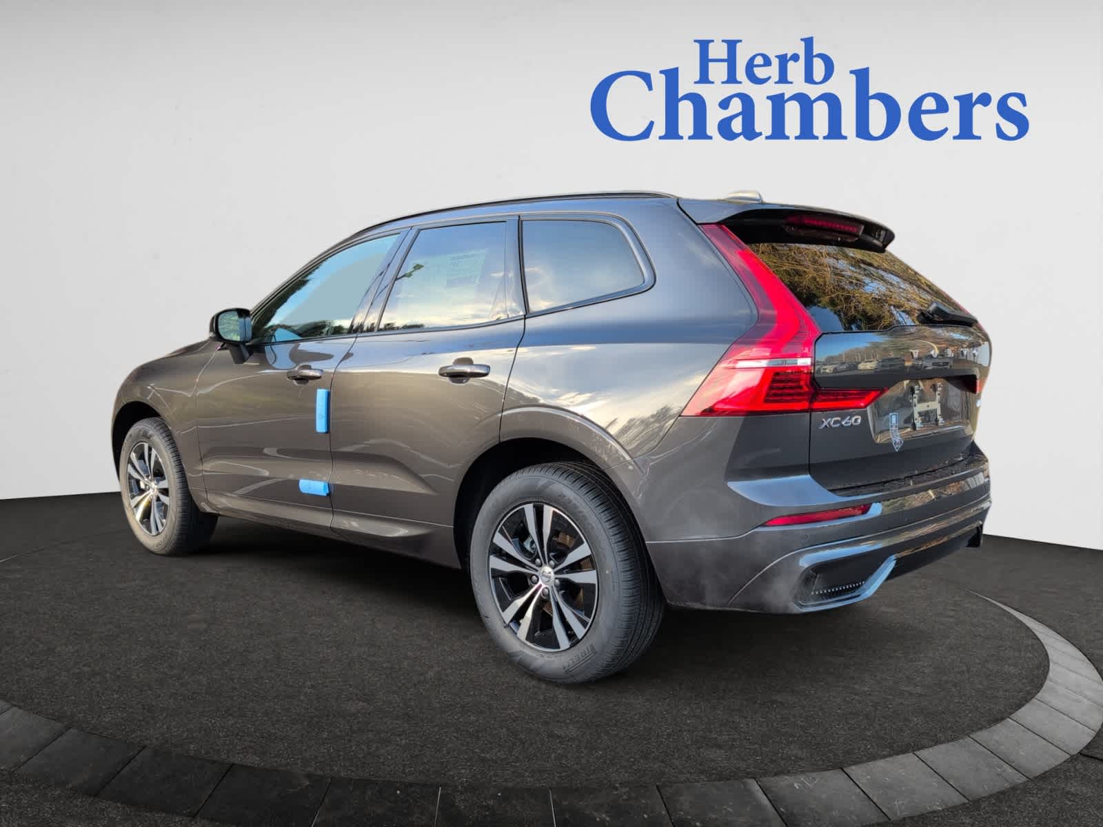 new 2025 Volvo XC60 car, priced at $49,890