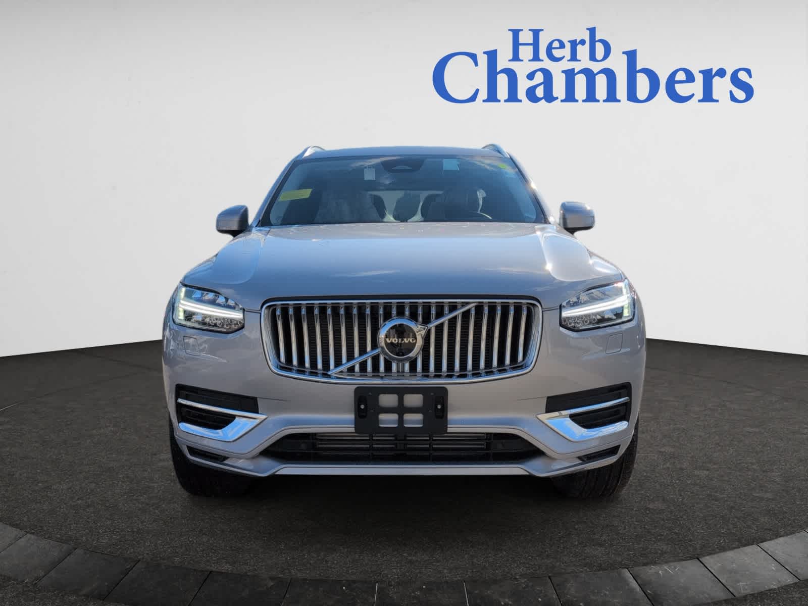 new 2025 Volvo XC90 plug-in hybrid car, priced at $76,875