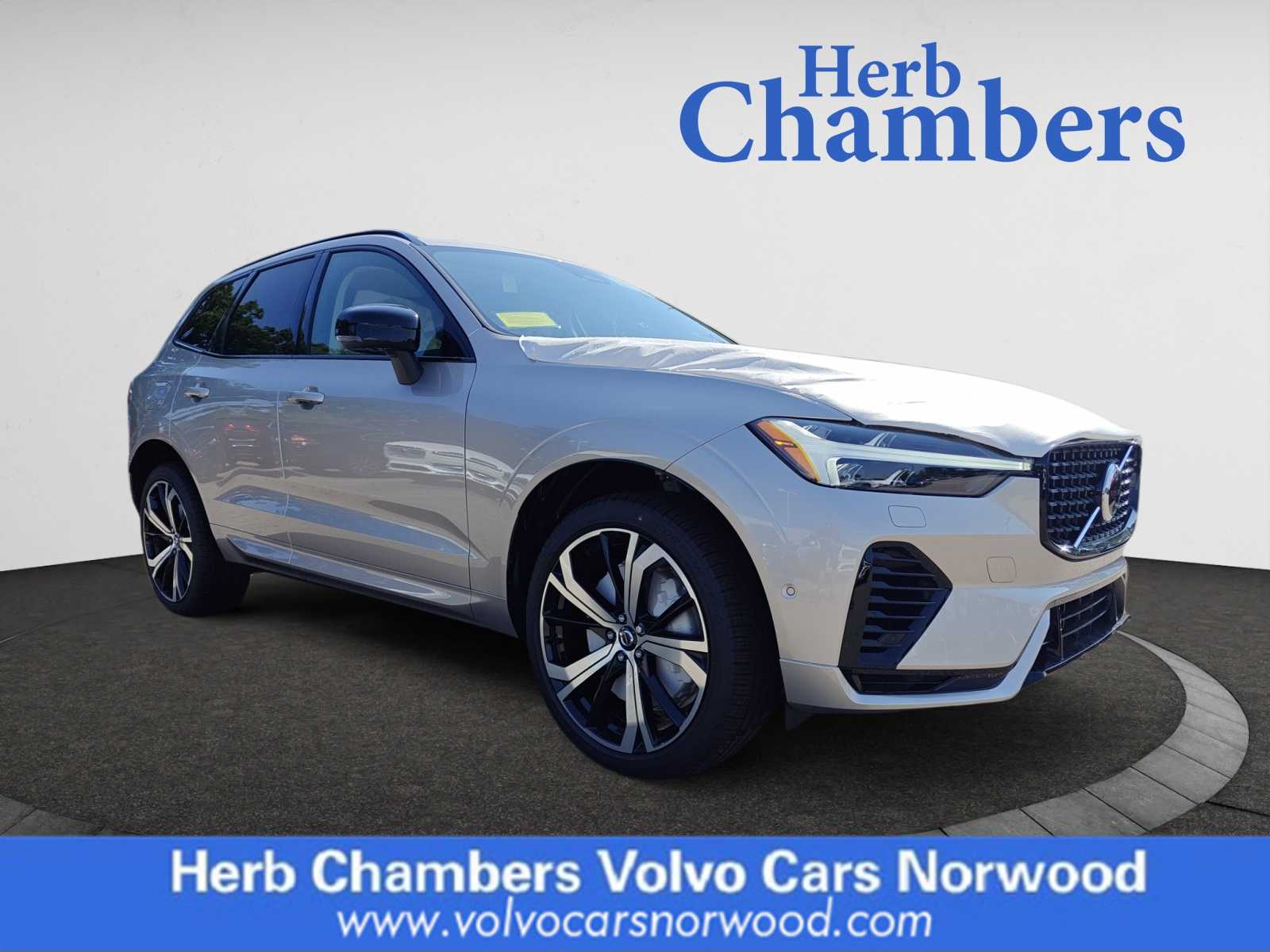 new 2025 Volvo XC60 plug-in hybrid car, priced at $71,485